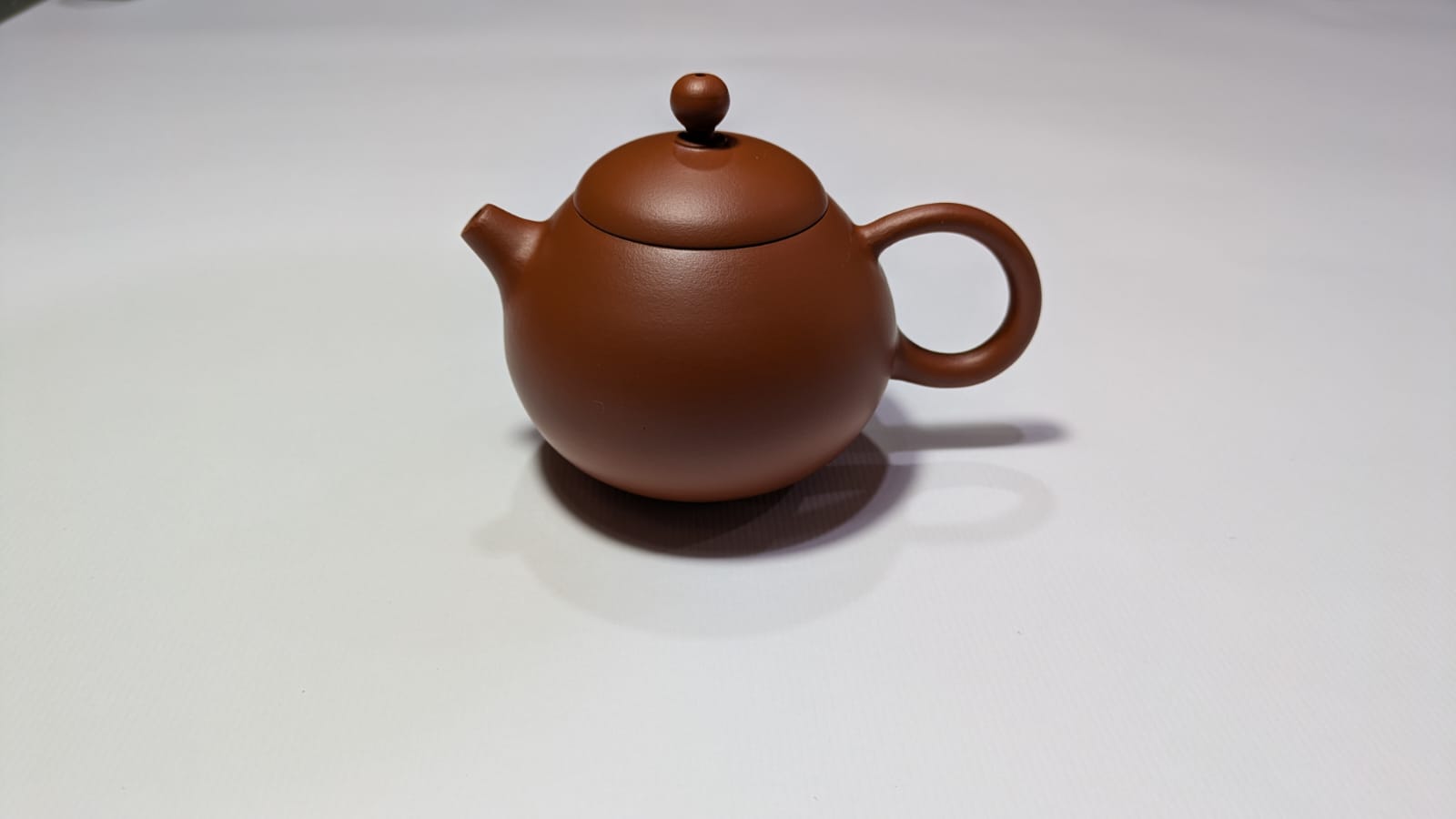 Member Only Zuhni Claypot Vessel - Peace